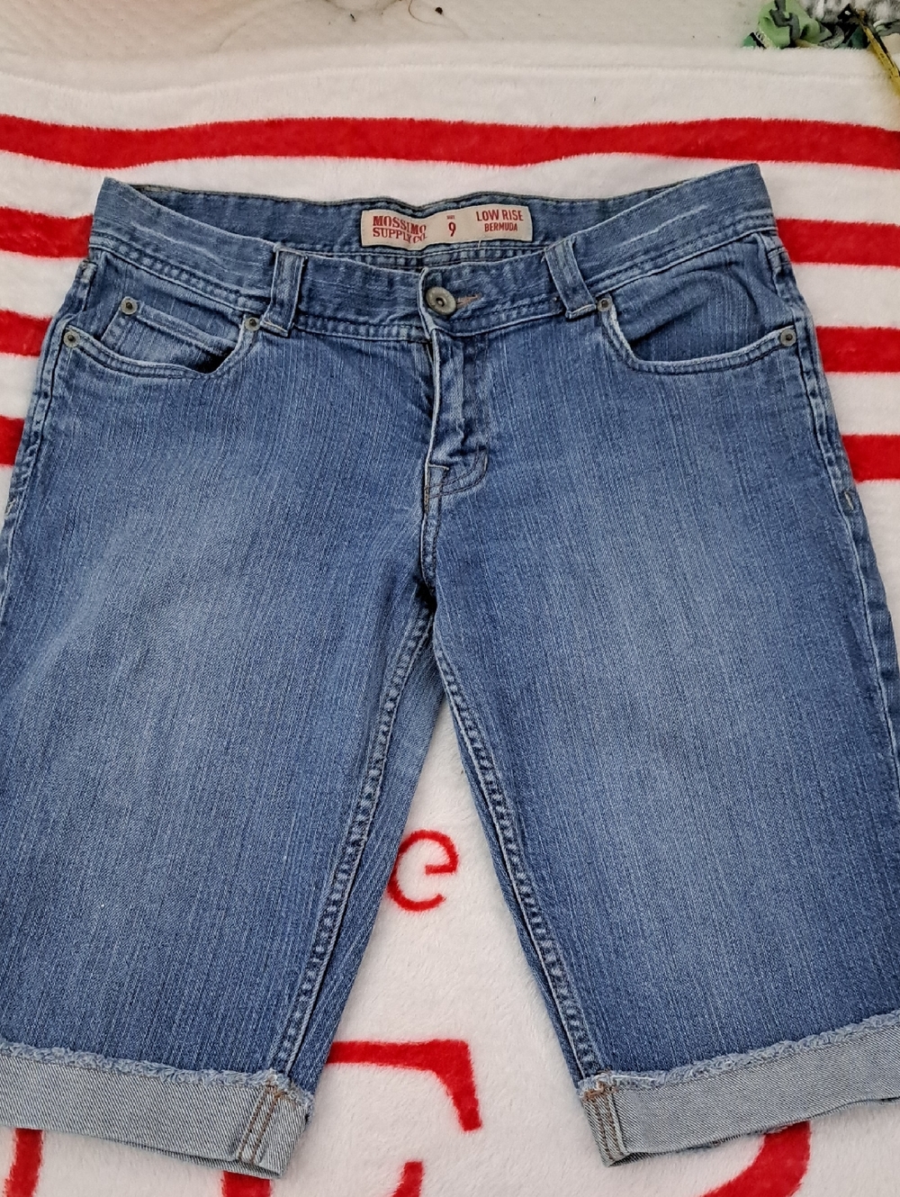 Mossimo Supply Co. Women’s Light Blue Low-Rise Denim Bermuda Shorts Size 9